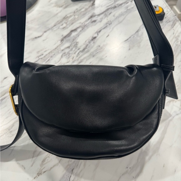 Flour Half Moon Crossbody Women's Street Level Black - Picture 3 of 15